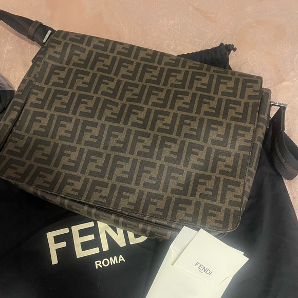 Fendi Mens Flap Messenger Bag Zucca Coated Canvas Medium - Picture 5 of 16